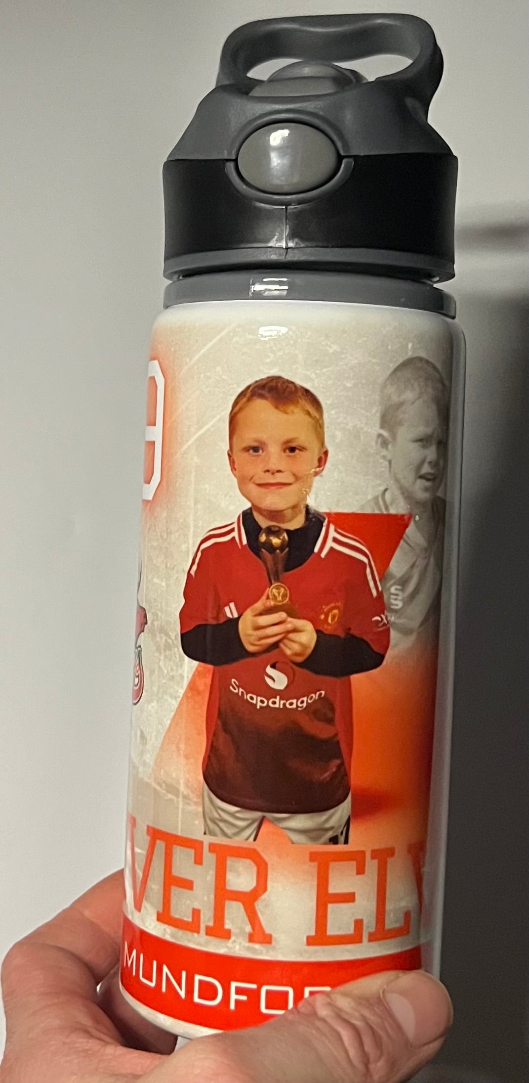 650ml Personalised Sports Bottle – Custom Name & Club Badge Design